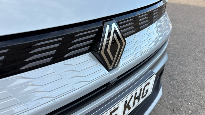 Renault Symbioz 1.6 E-Tech FHEV 145 Iconic Esprit Alpine 5dr Auto Hybrid Estate